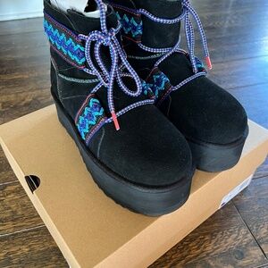 UGG Classic Mini II Braid Platform